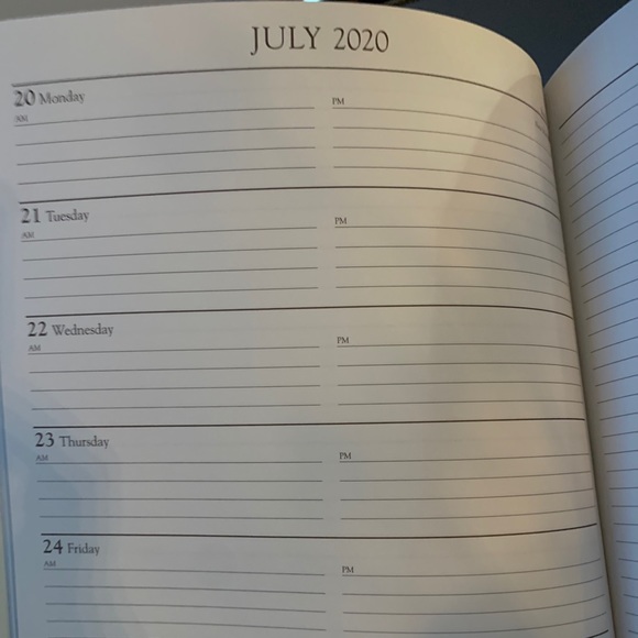 Brand New 2021 Planner - Picture 3 of 4